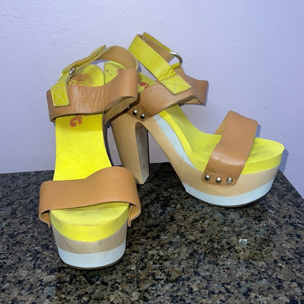 Flogg brand thick heels. Size 7 1/2
